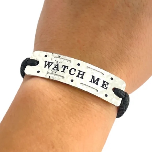 Vented Aromatherapy Watch Me Silver Bracelet - Picture 12 of 13